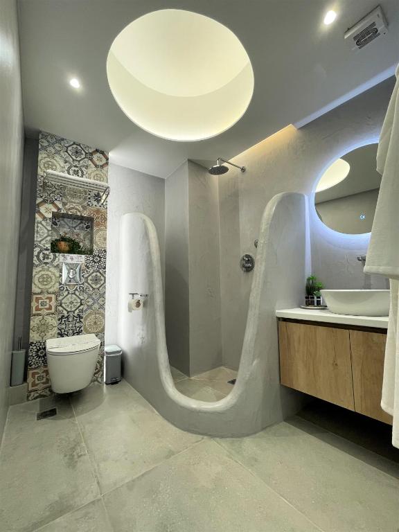 Kúpeľňa v ubytovaní Chic Centre Suites Athens