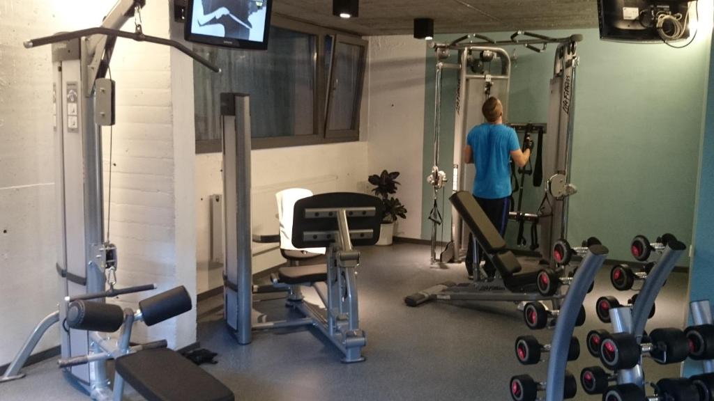 Fitness centrum a/nebo fitness zařízení v ubytování Das Eckert - Lifestyle Design Hotel & Fine Dining bei Basel (Grenzach)