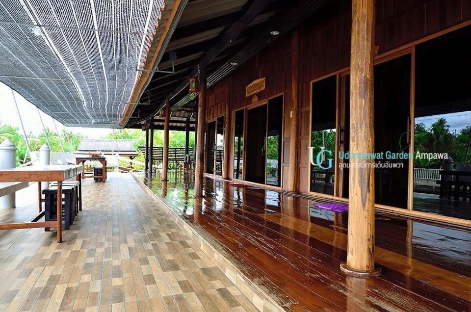 Fotografie z fotogalerie ubytování บ้านสวนอุดมสวัสดิ์ อัมพวา v destinaci Amphawa