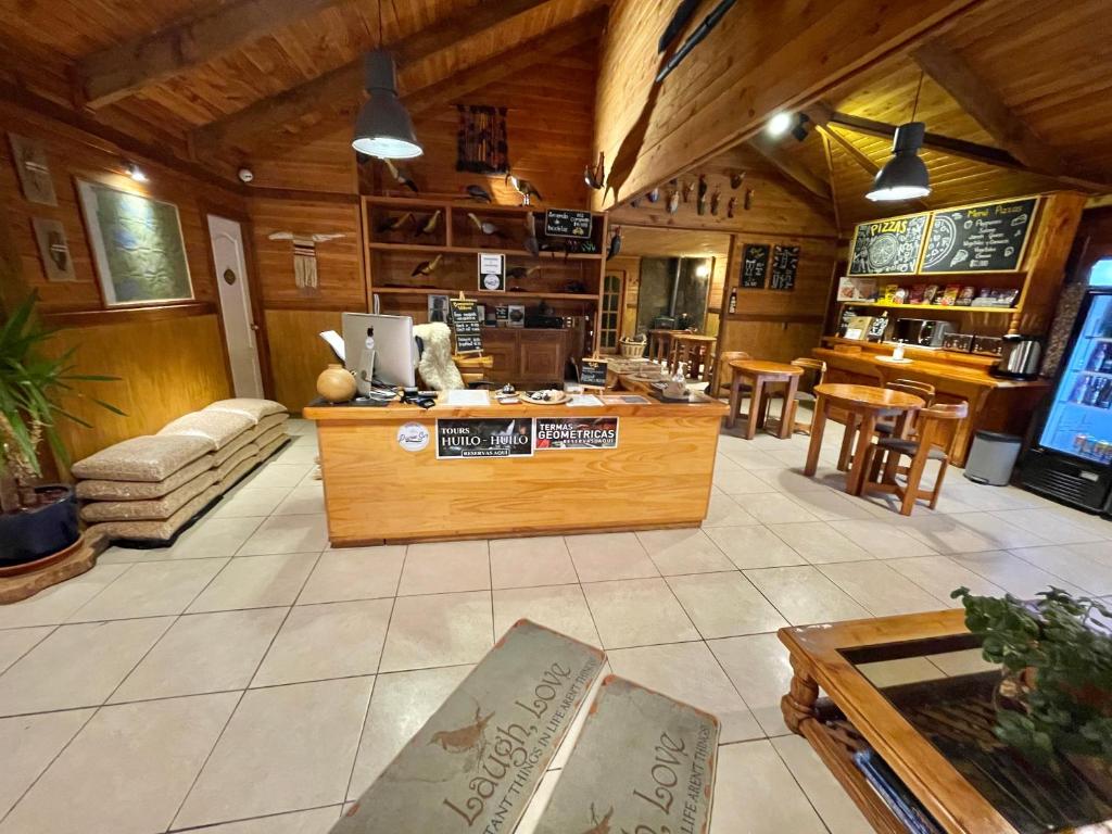 Posezení v ubytování Hostal Pucon Sur