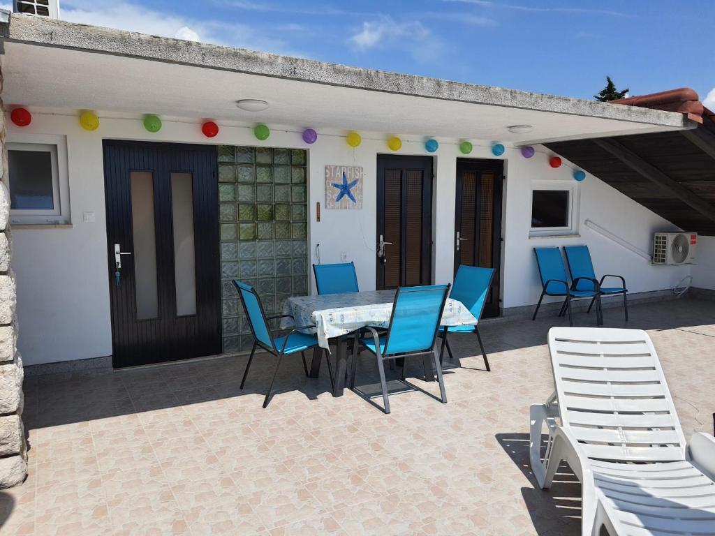 Apartments Crikvenica Megan 2 - Appartement Avec Vue Sur La Mer