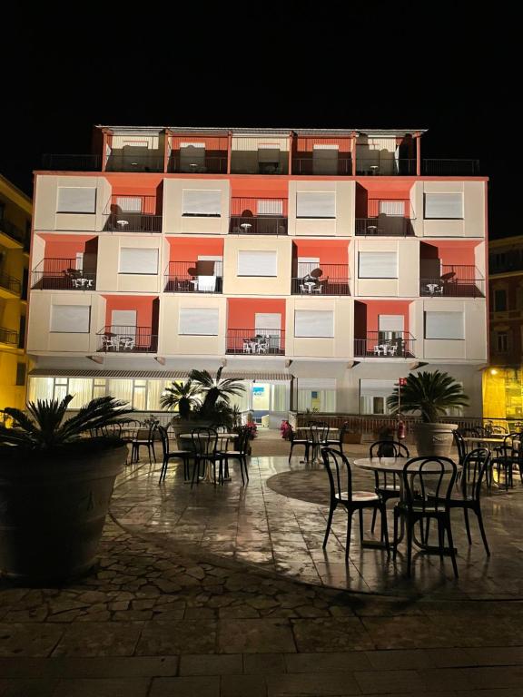 Budova, kde se hotel nachází