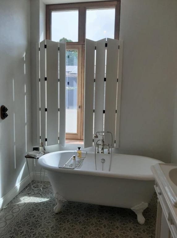 Koupelna v ubytování Huis Potaerde, luxe villa, vakantiewoning - landhuis nabij Brussel