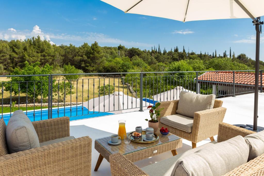Bazén v ubytovaní Casa di Pietra alebo v jeho blízkosti