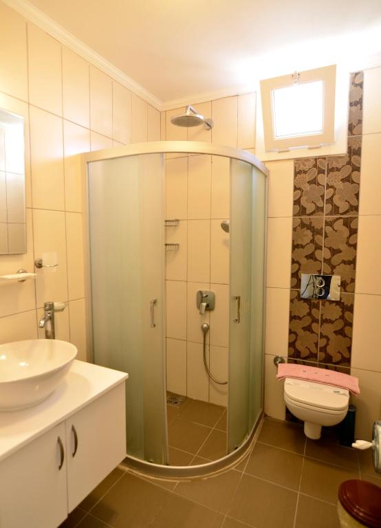 Koupelna v ubytování Sevin Hotel Pension