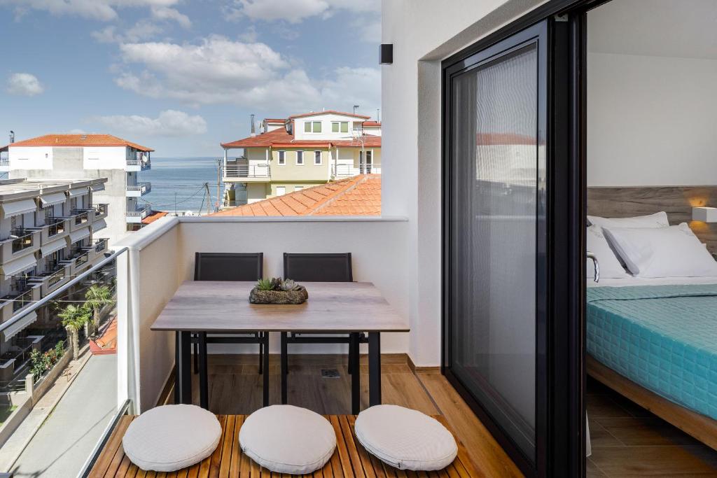 Balkón nebo terasa v ubytování Anassa Suites