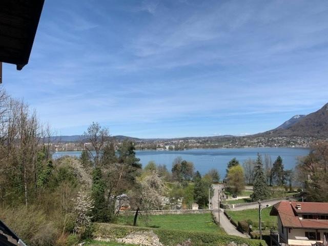 Hotel des Marquisats - Family Room With Lake View