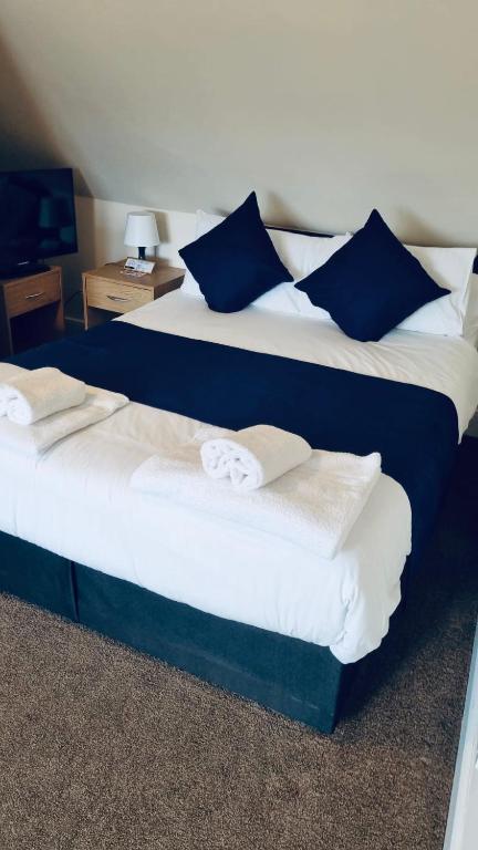 Caithness Inn - Deluxe Double Room With Sea View