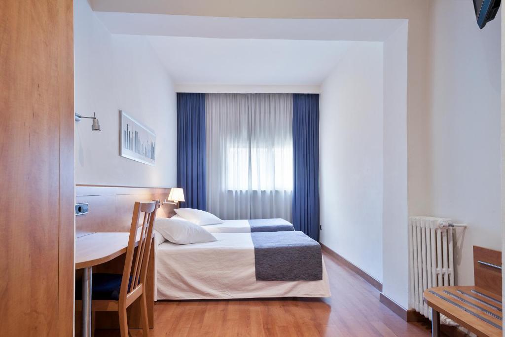 Acta Antibes - Resim 21