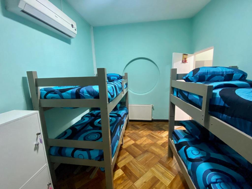 Двох'ярусне ліжко або двоярусні ліжка в номері Viva Chile Providencia