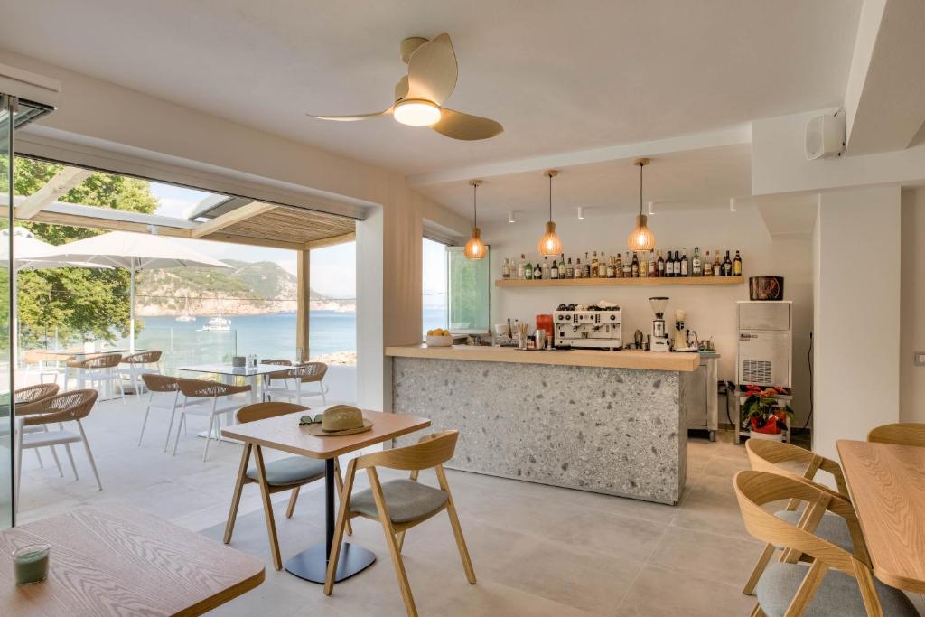 Kuchyň nebo kuchyňský kout v ubytování Alboro seaside suites
