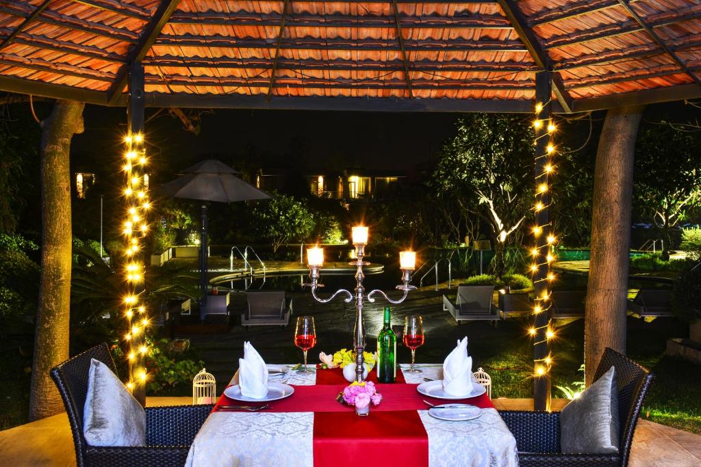 Fotografie z fotogalerie ubytování Taj Damdama Lake Resort & Spa, Gurugram v destinaci Gurgáon