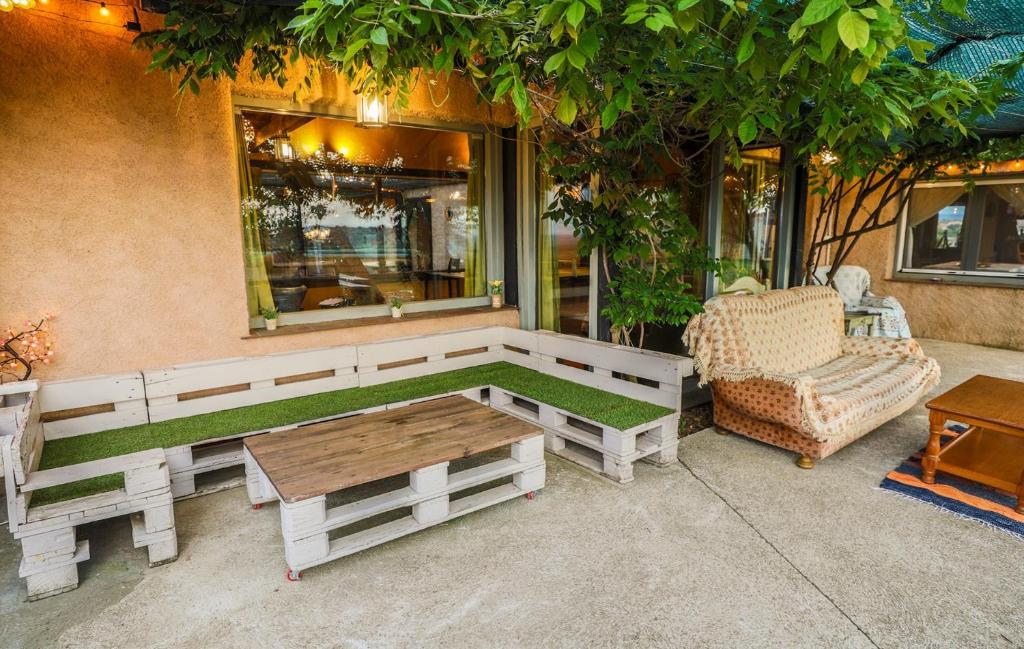 Patio nebo venkovní prostory v ubytování Casa Rural Explora, Pastores