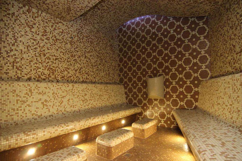 Ein Sitzbereich in der Unterkunft Hotel U Zámečku Cihelny