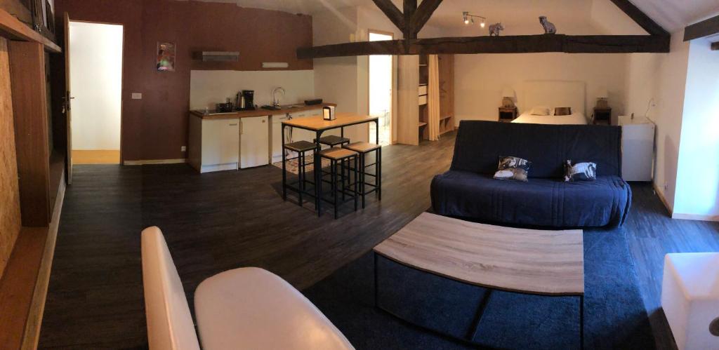 Postel nebo postele na pokoji v ubytování Hotel Du Parc