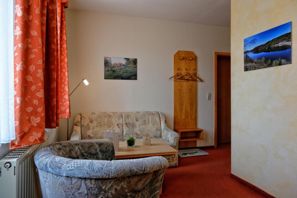Istumisnurk majutusasutuses Konsum Gästehaus Quisisana - Oberhof