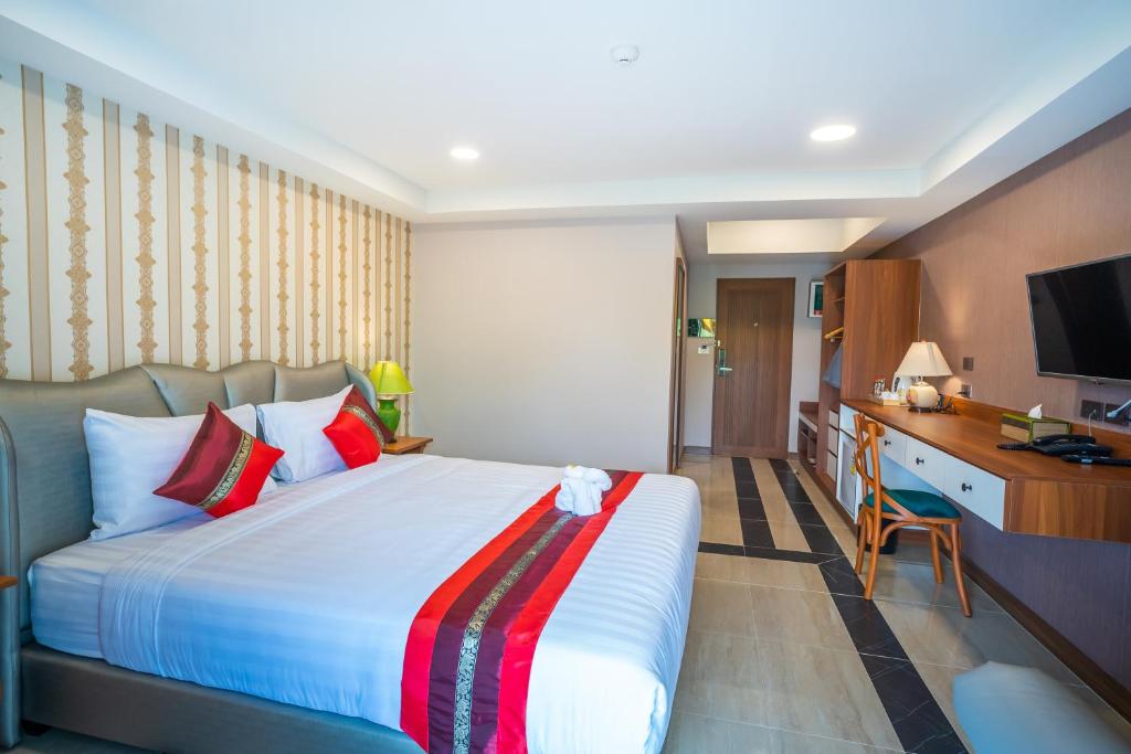 Siri Nakornpink Chiang Mai Hotel SHA Plus - Deluxe King Room