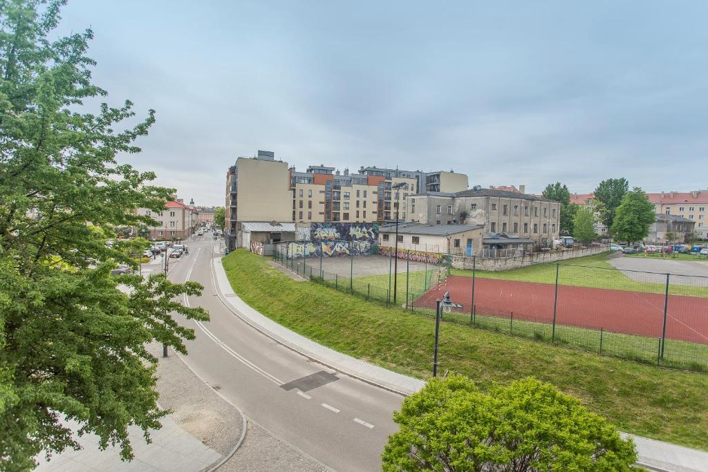 Urban Jungle klimatyczny apartament w centrum - 14