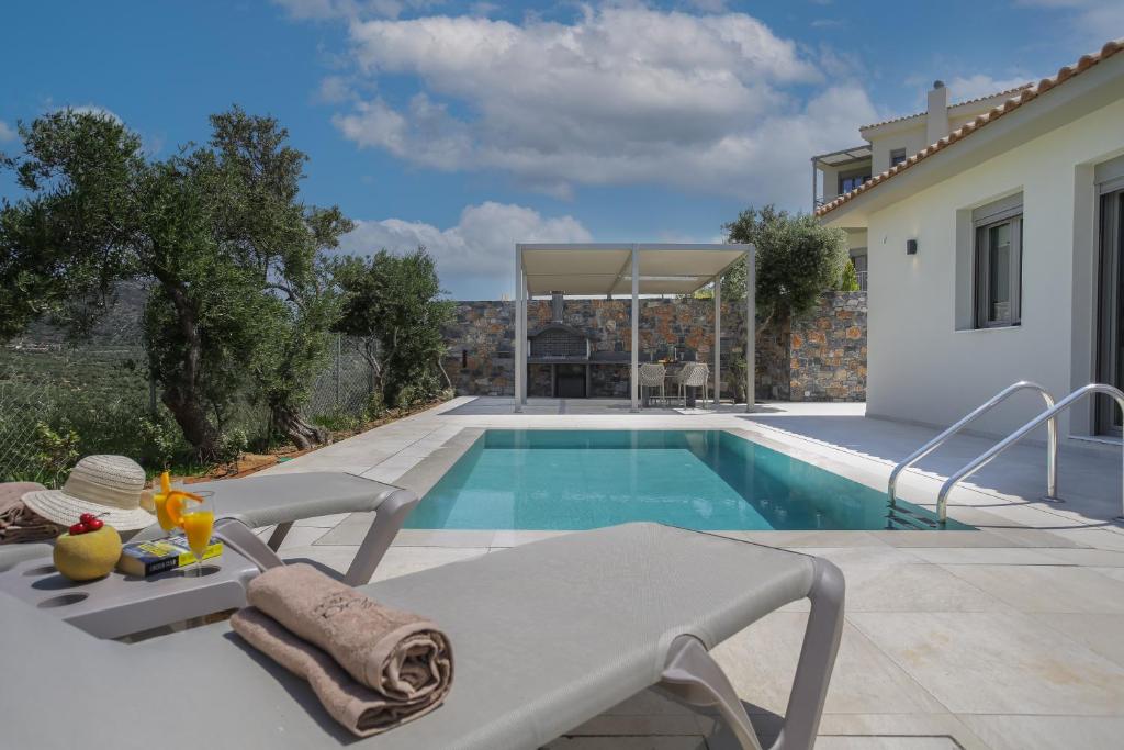 Bazén v ubytování Utopia Luxury Villas nebo v jeho okolí