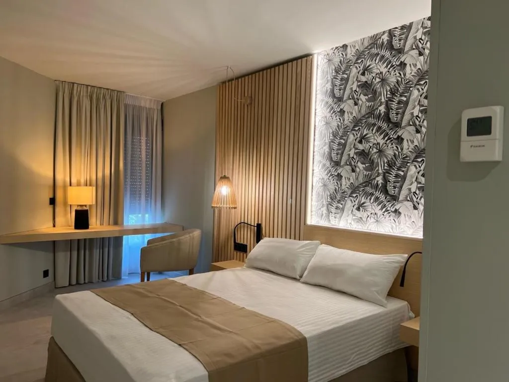 Los 10 mejores hoteles adaptados para personas con discapacidad en  Almuñécar, España | Booking.com, image size:1024x768