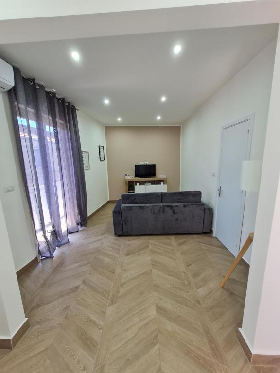 TV/trung tâm giải trí tại Sweet Home Airport