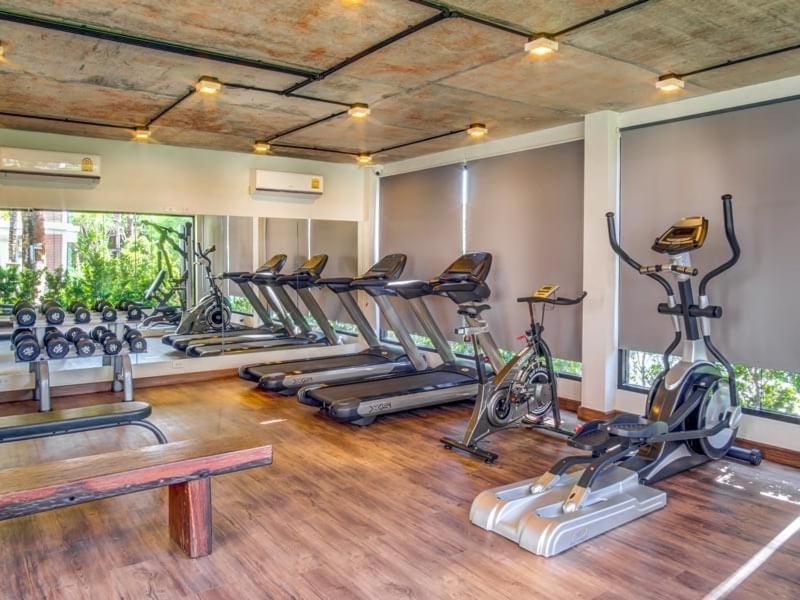 Fitness centrum a/nebo fitness zařízení v ubytování The Title Rawai Beachfront (Sea paradise)