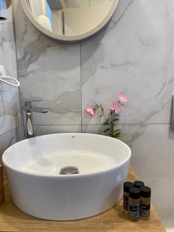 OLEA Luxury Apartments - 8