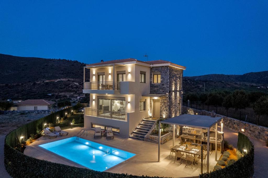 Bazén v ubytování Utopia Luxury Villas nebo v jeho okolí