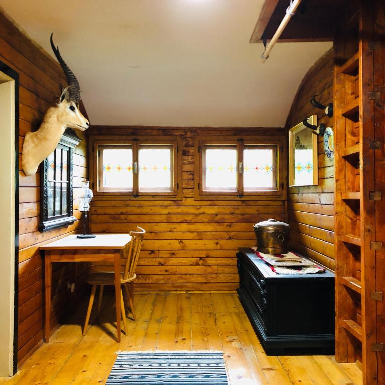 Posezení v ubytování Red Beech Cabin - Lake Bohinj & Triglav National Park retreat