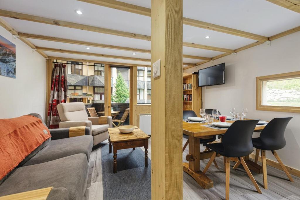Fotografia z galérie ubytovania Grand Roc C - Modern Apart 2BR Close to Grand Montets Lift - By Cozee Rentals v destinácii Chamonix-Mont-Blanc