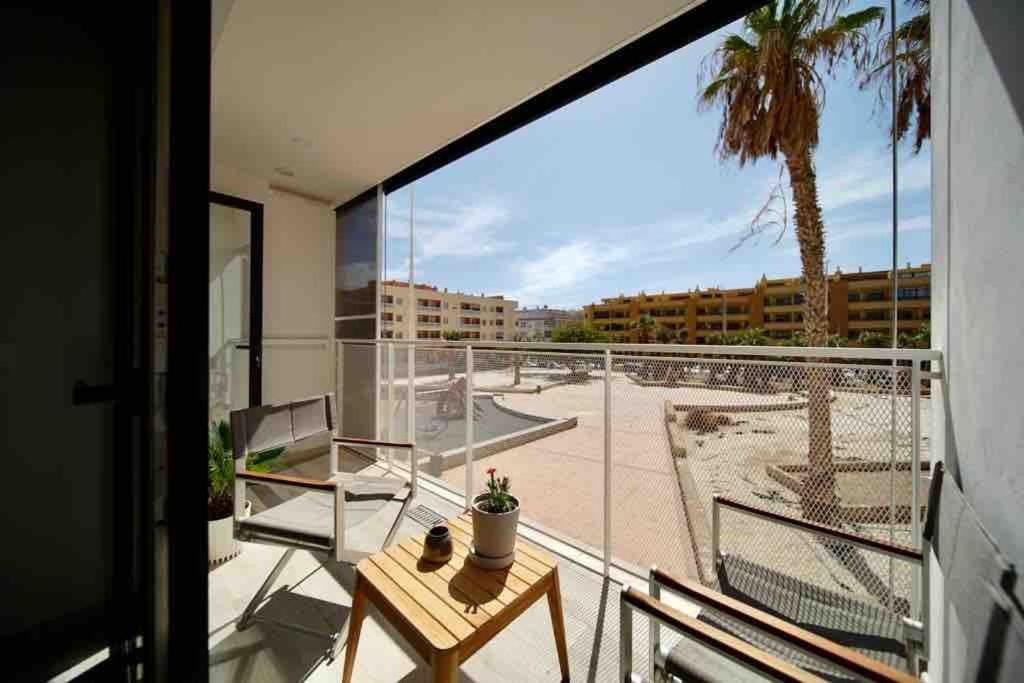 a balcony with a view of a skate park at YELLOW SAIL MÉDANO 2 Dormtiorios con parking in El Médano
