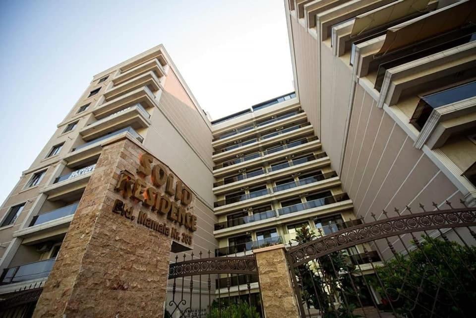 Apartament Laura Solid House Mamaia - Housity