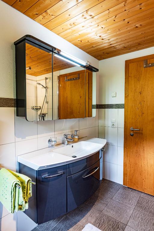 Koupelna v ubytování Haus grüner Wald