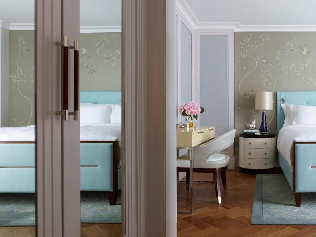 Voodi või voodid majutusasutuse The Langham Hong Kong toas