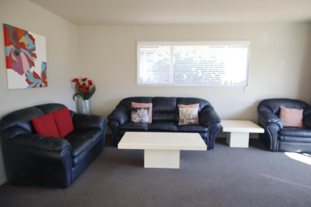 Location Ocean & Mountain Views Close to Park - Resim 10