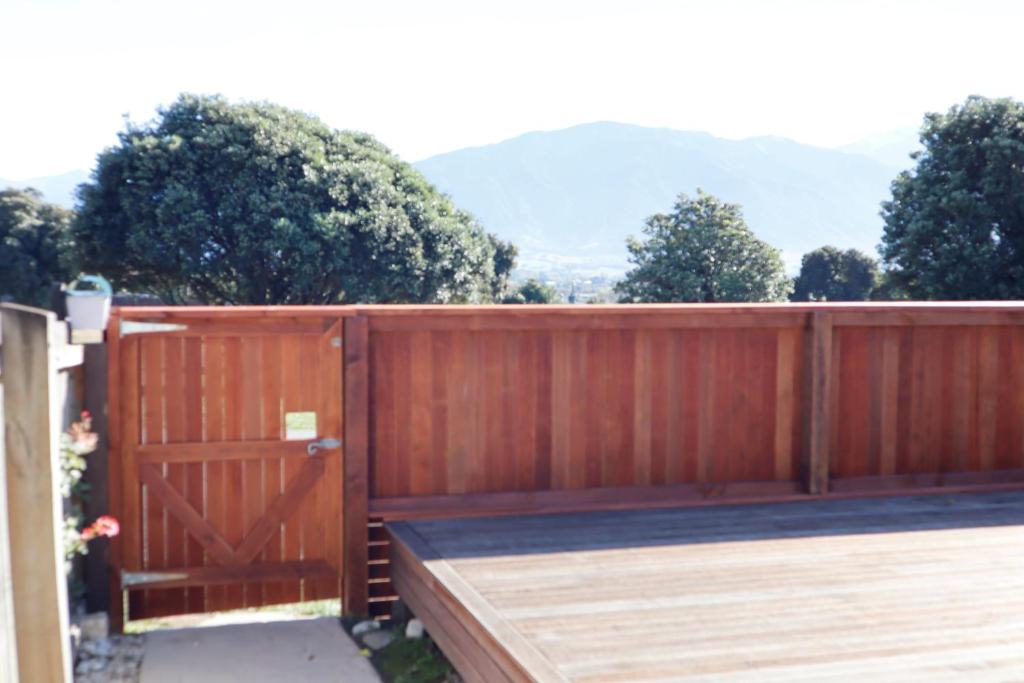 Location Ocean & Mountain Views Close to Park - Resim 20