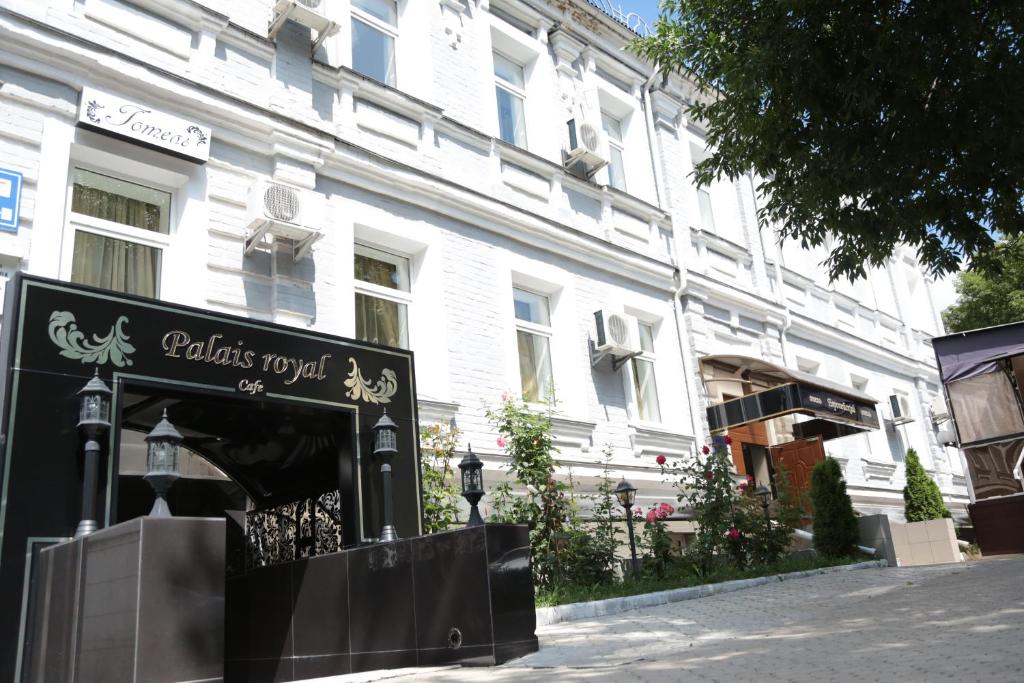 Budova, kde se hotel nachází