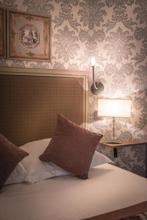 Hotel Monceau Wagram - Resim 45