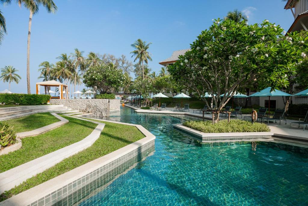 Bazén v ubytování SAii Laguna Phuket nebo v jeho okolí
