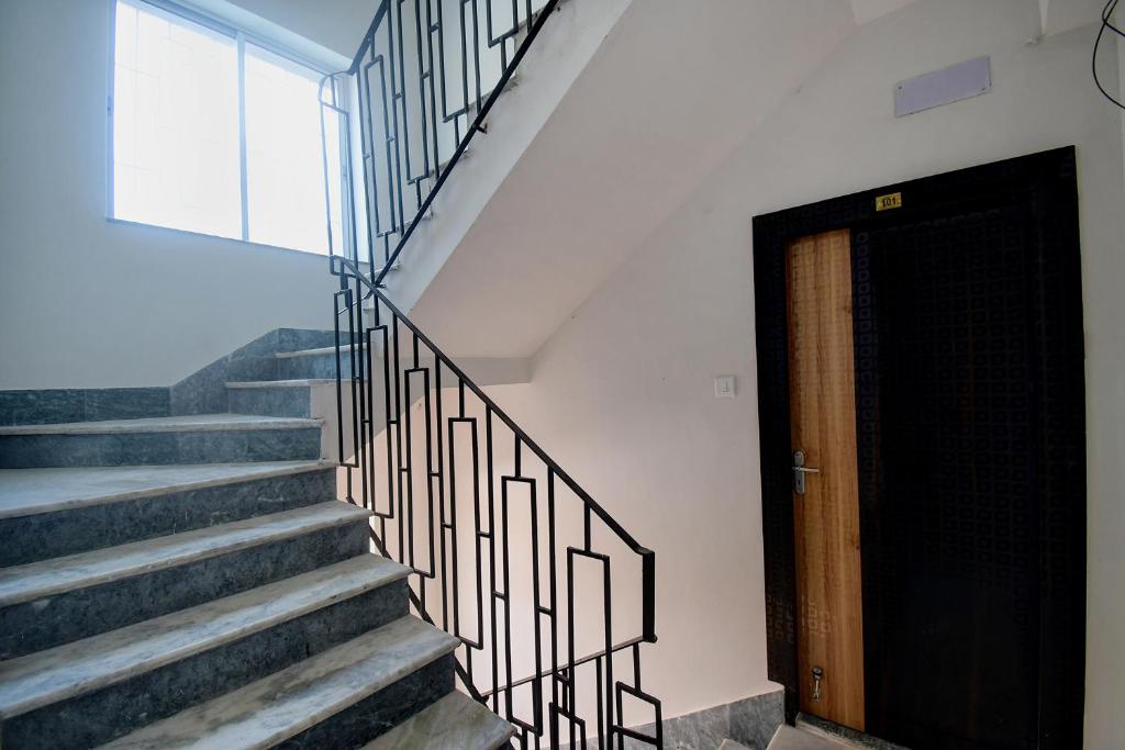 Fotografie z fotogalerie ubytování FabExpress Amar Raj Villa - Nr Eco Park v destinaci Kalkata