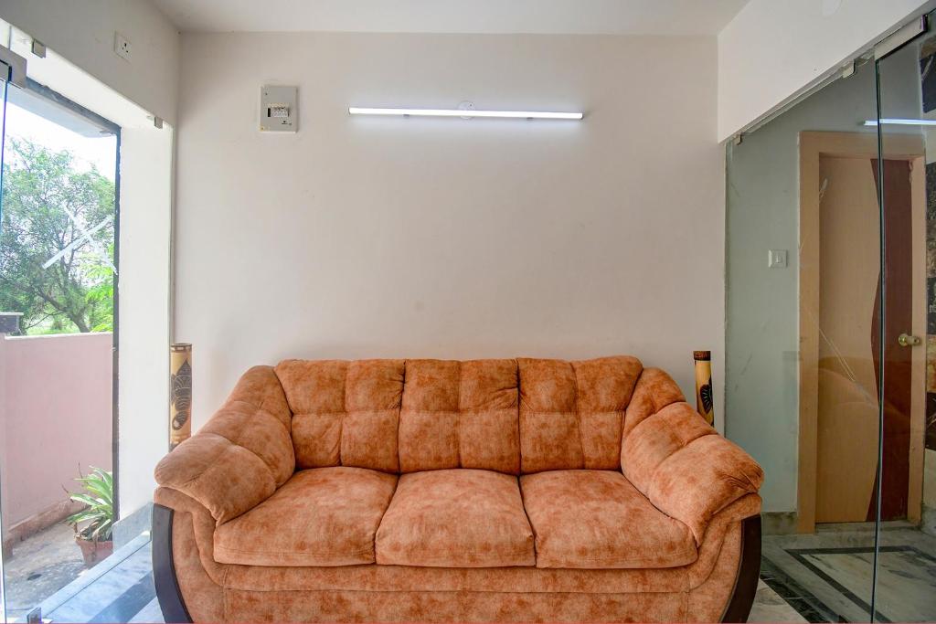 Posezení v ubytování FabExpress Amar Raj Villa - Nr Eco Park