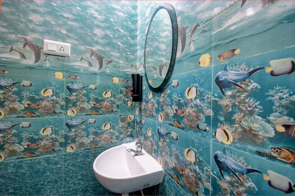 Koupelna v ubytování FabExpress Amar Raj Villa - Nr Eco Park