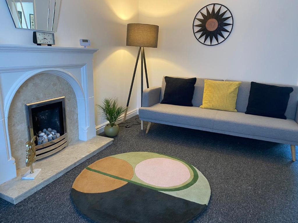 Cottingham House, Hull (updated prices 2024)