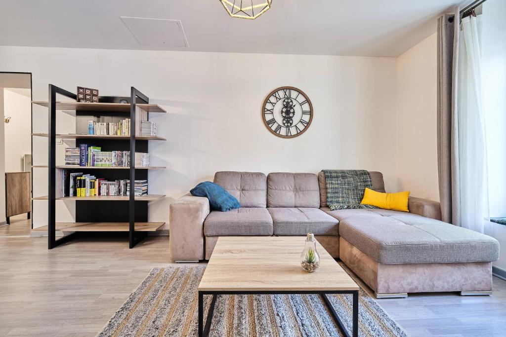 Posezení v ubytování OFFRE SPECIALE Centre Verdun - Idéal Famille - Le Châtelois