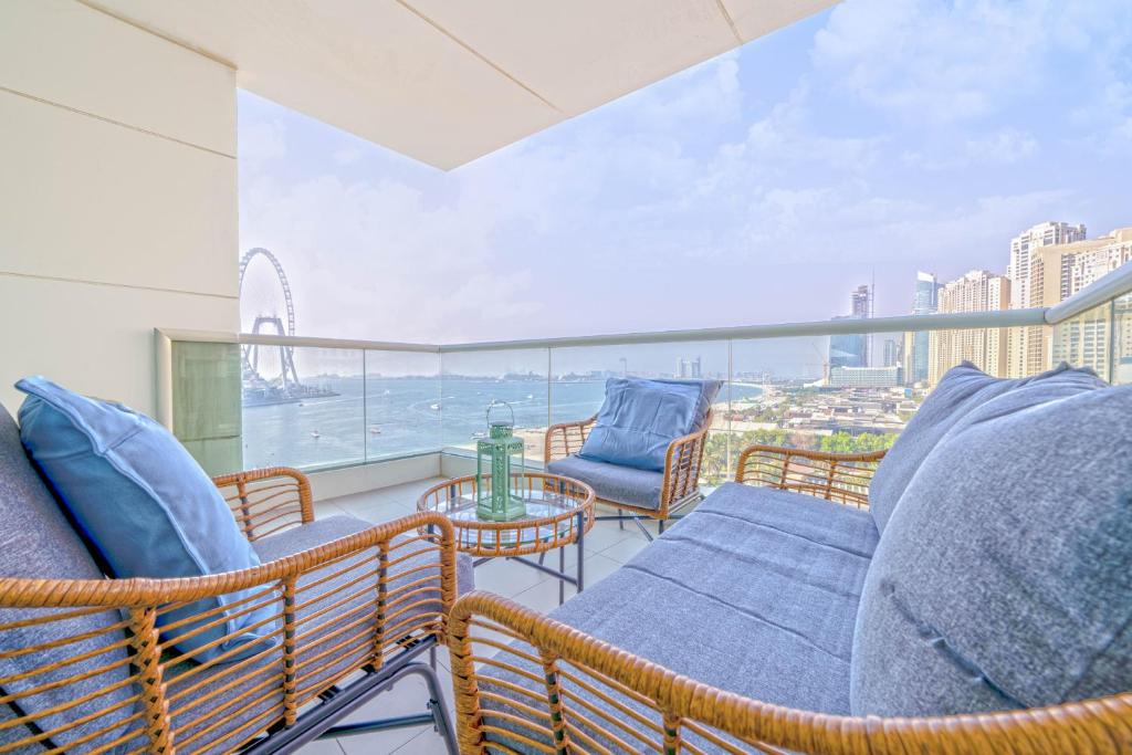 Balkón nebo terasa v ubytování ALH Vacay - Amazing 2 BR in Jumeirah Beach Residences