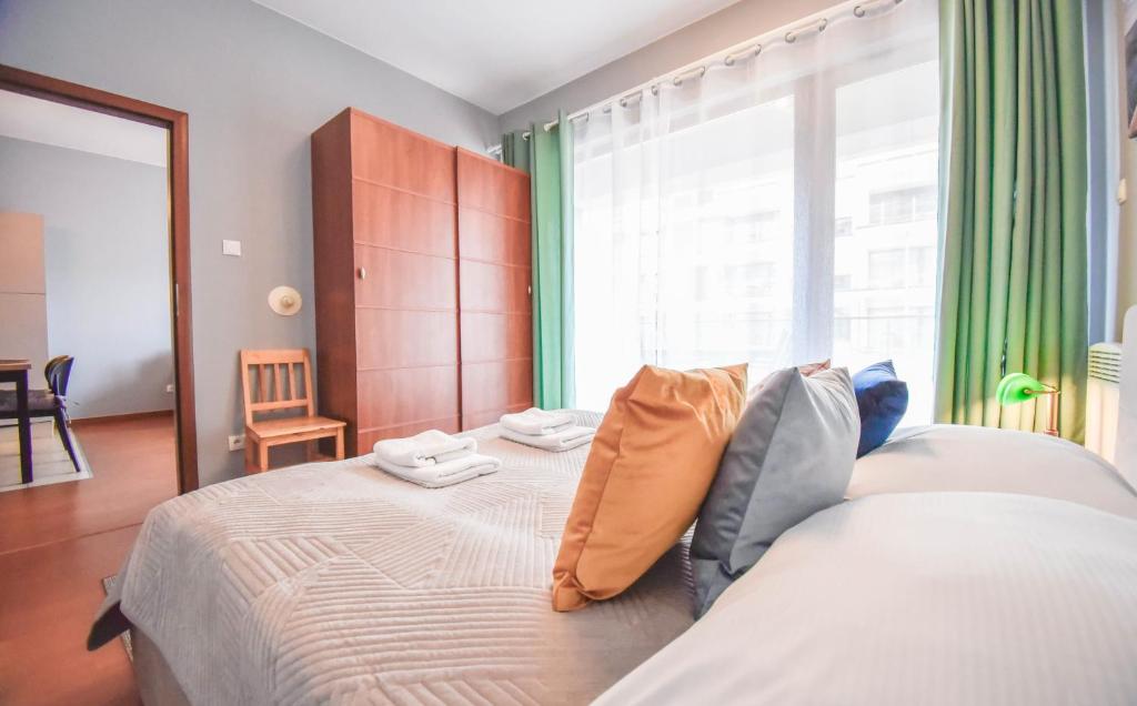Apartamenty Na Wyspie - Baltic Park - Apartamenty z sypialnią i parkingiem - ul Uzdrowiskowa 24-34 - 带车库的公寓 - 底楼-Uzdrowiskowa 32街
