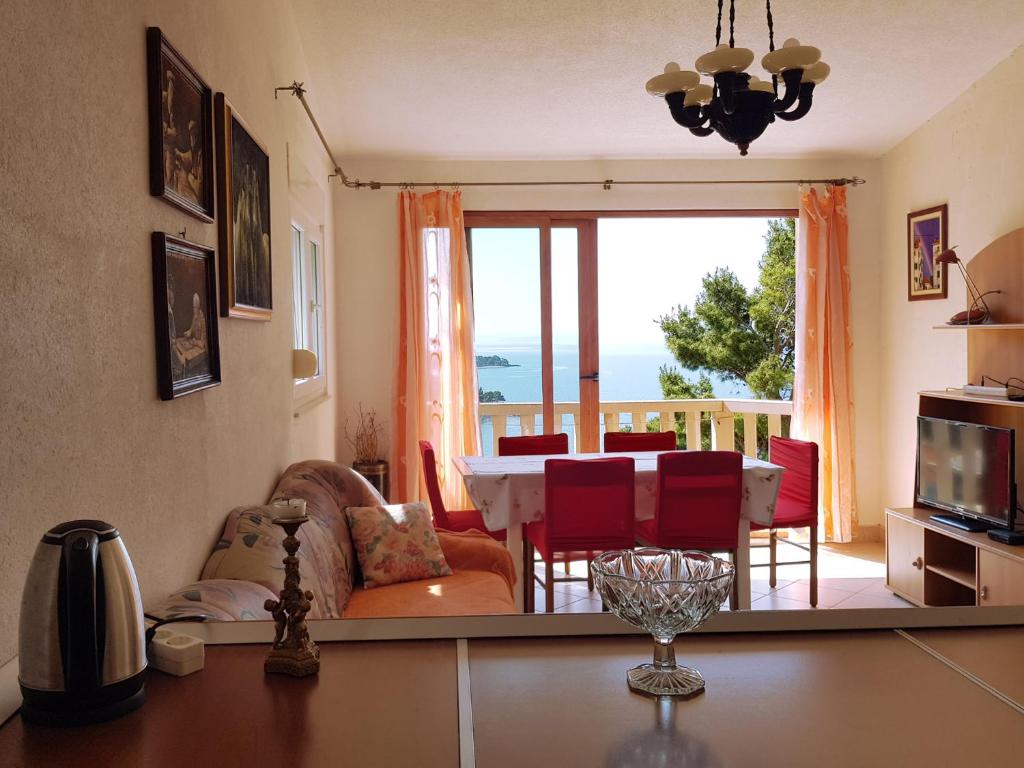 Χώρος καθιστικού στο Villa Brela
