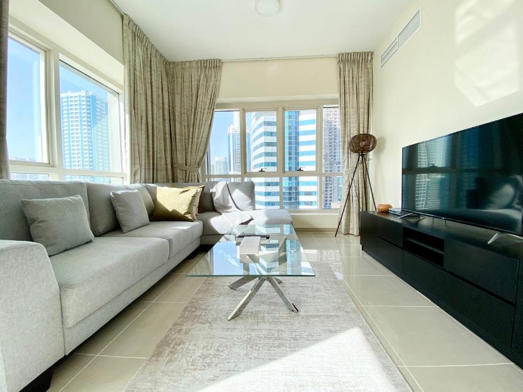 Heel boos Stuiteren schot Marco Polo - Charming & Vibrant Apartment in JLT, Dubai – Updated 2023 Prices Heel boos Stuiteren schot Marco Polo - Charming & Vibrant Apartment in JLT, Dubai – Updated 2023 Prices