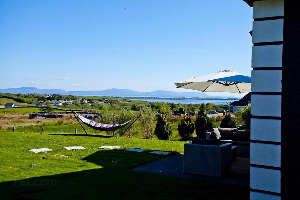 Luxury Wild Atlantic Way accommodation with sea views and free wifi - Villa