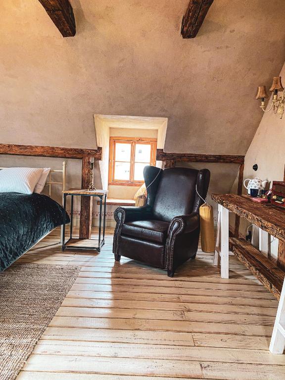 SĪMANIS Boutique Hotel - Triple Chambre Avec Salle De Bain Privée
